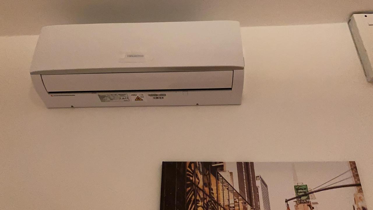 Room Saronno + B&B Екстер'єр фото