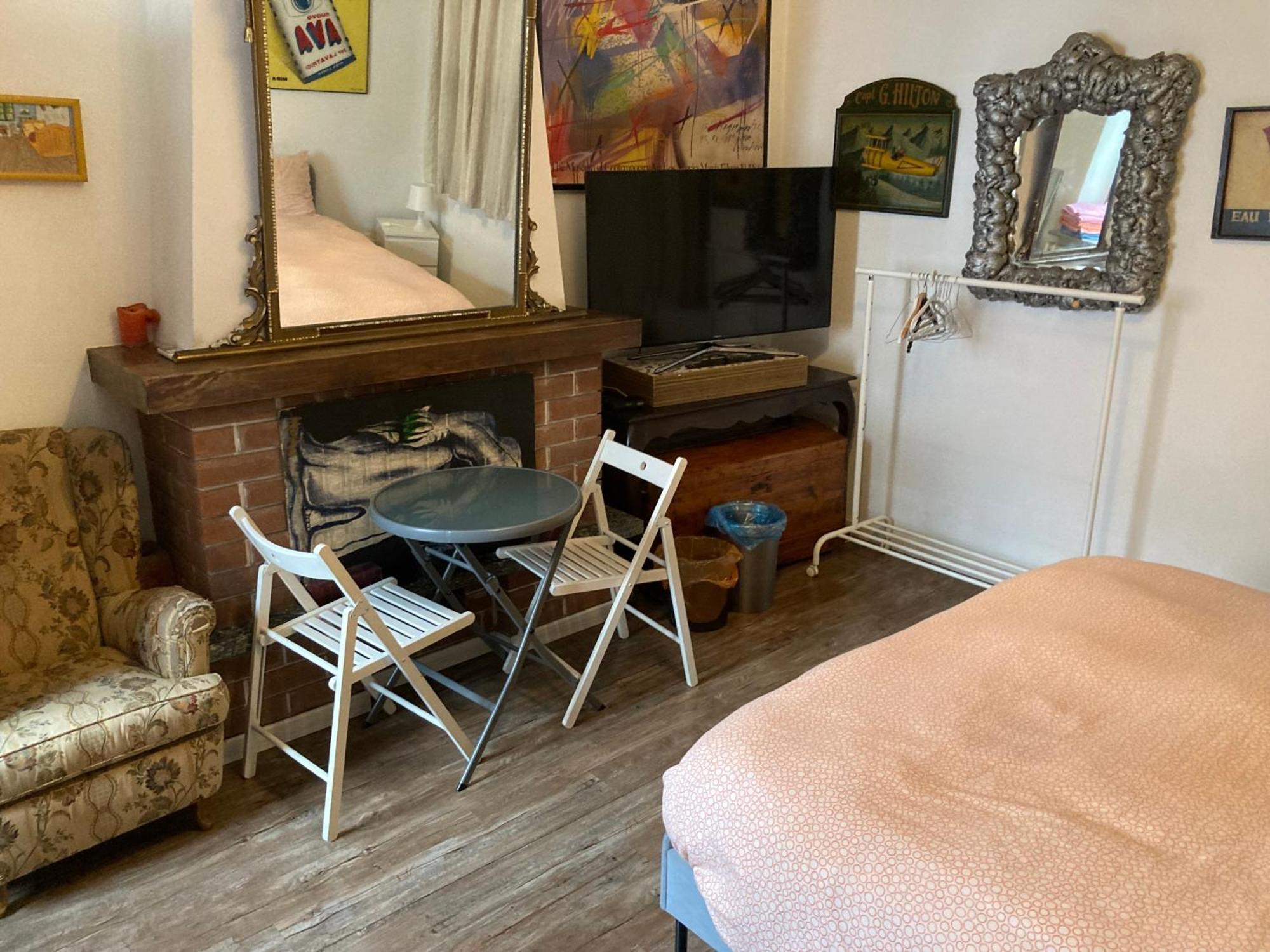 Room Saronno + B&B Екстер'єр фото