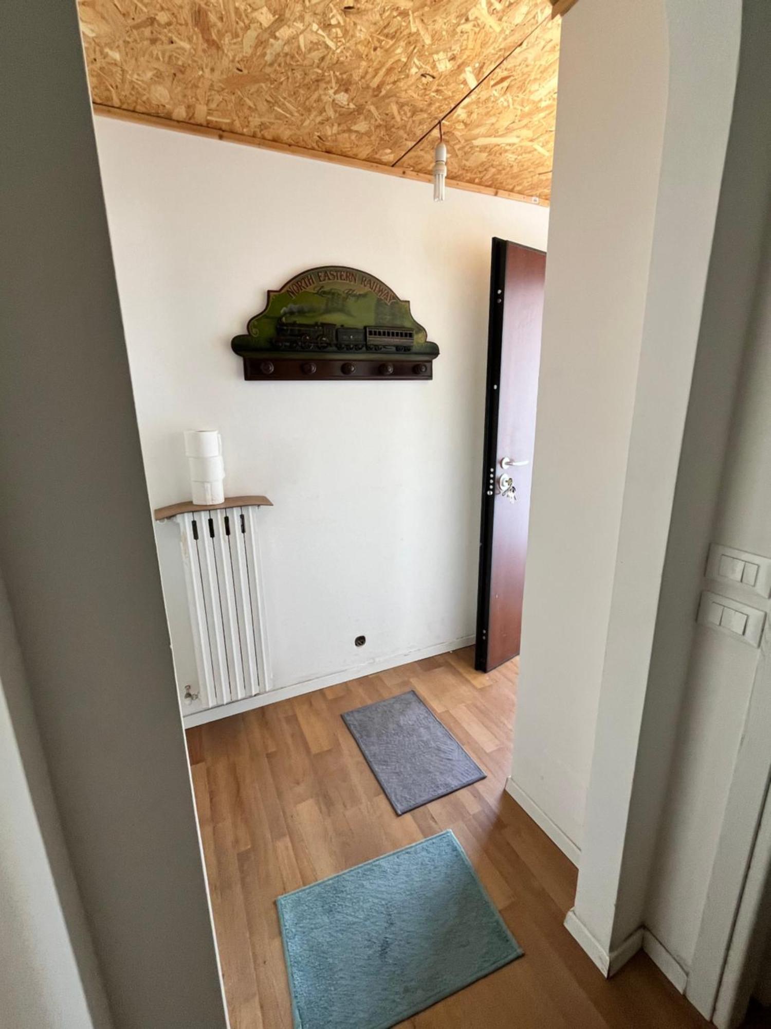 Room Saronno + B&B Екстер'єр фото