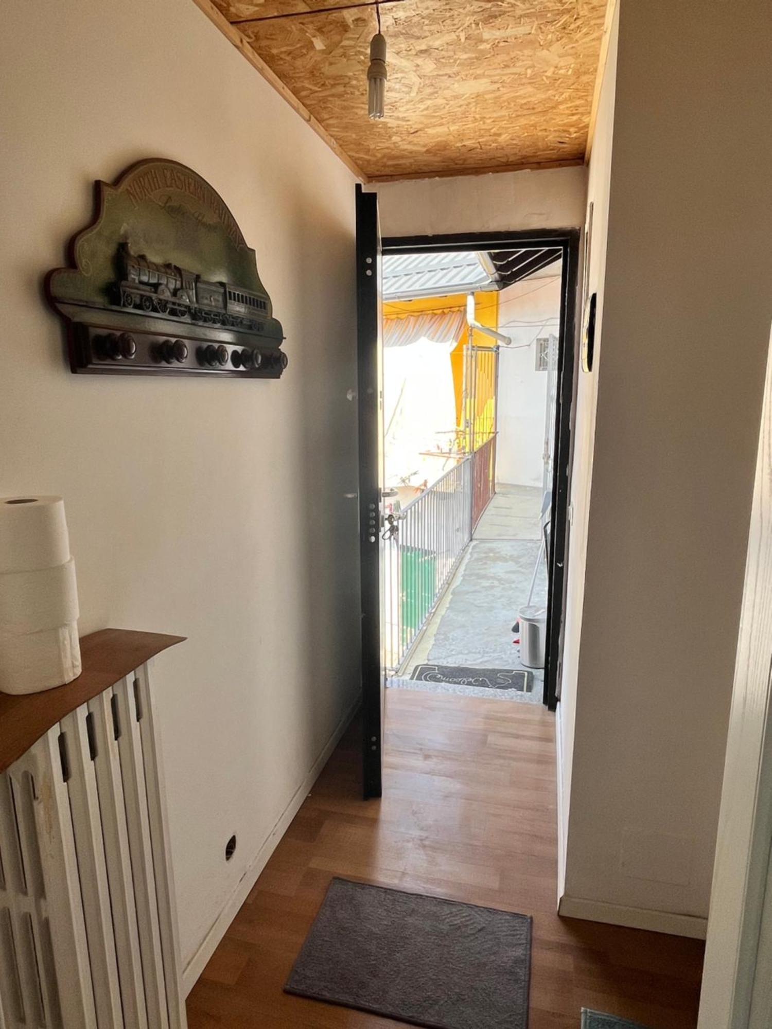 Room Saronno + B&B Екстер'єр фото