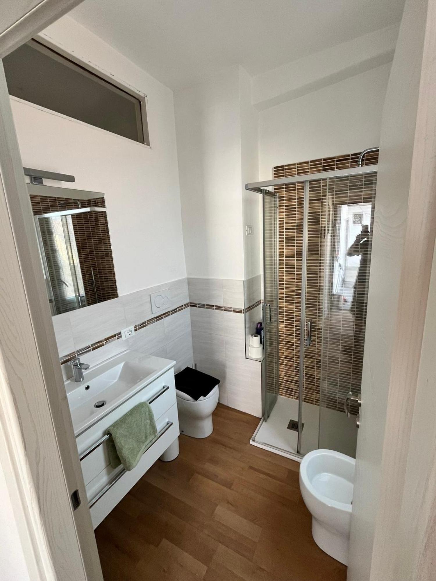 Room Saronno + B&B Екстер'єр фото