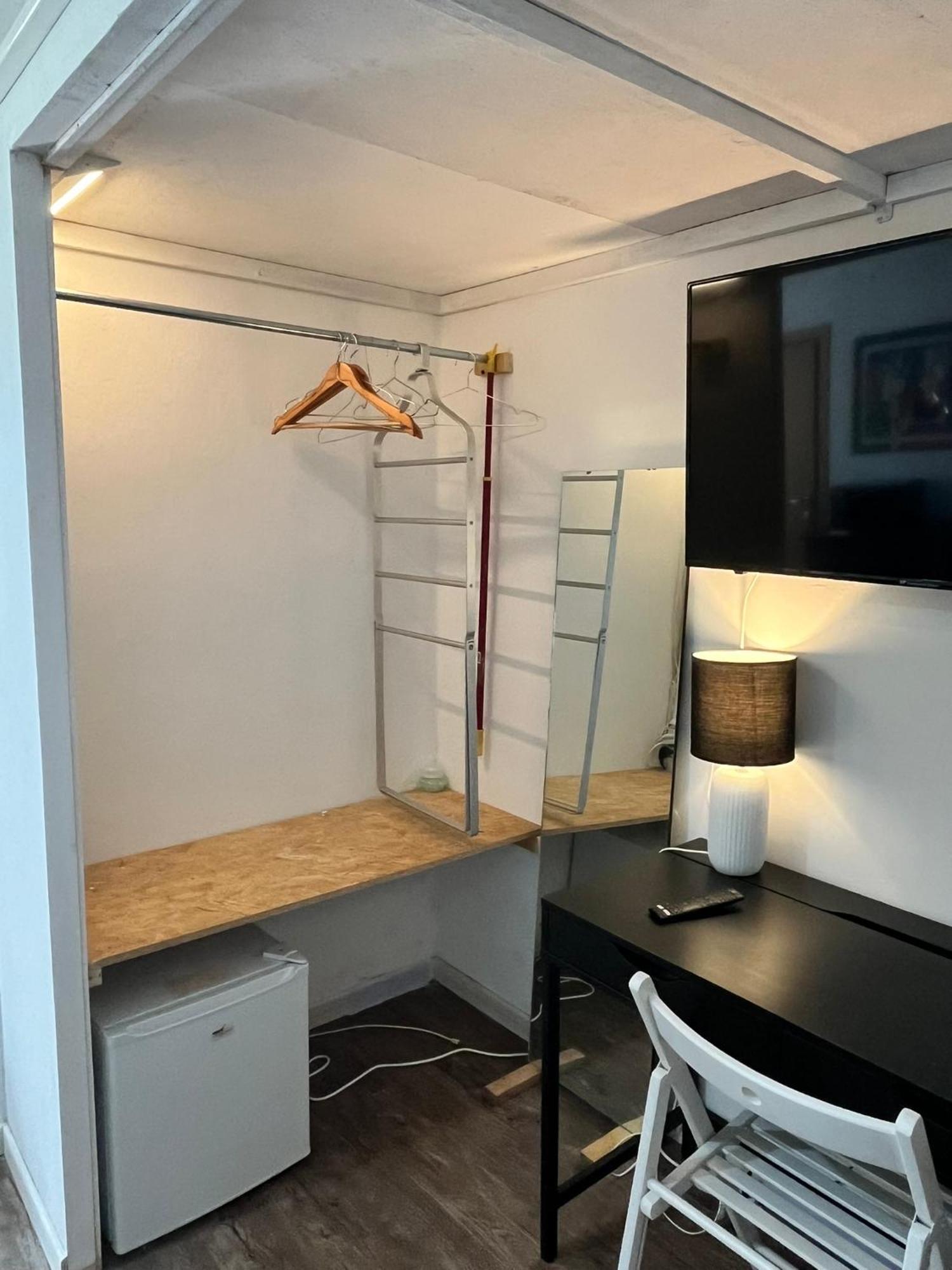 Room Saronno + B&B Екстер'єр фото