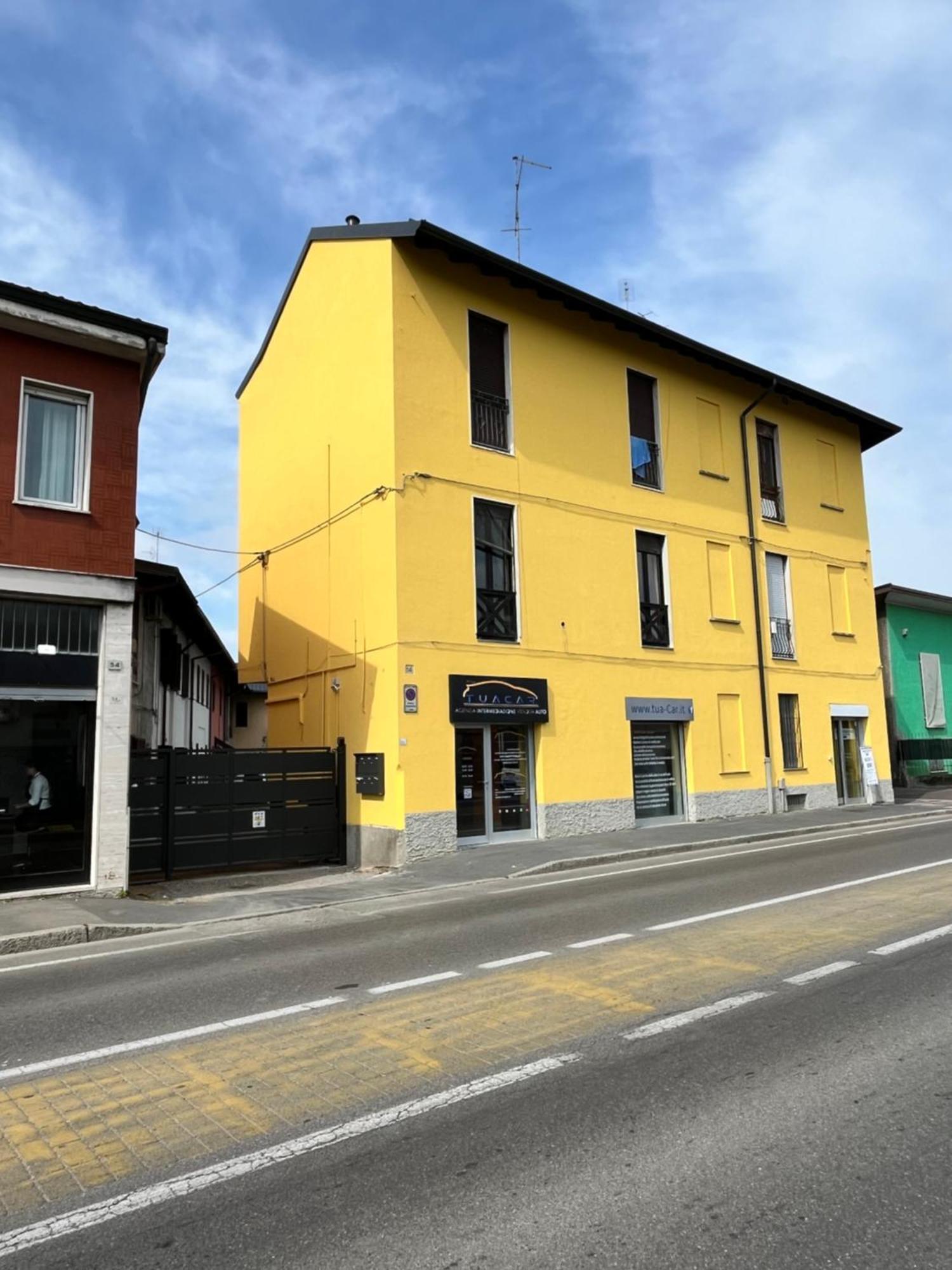 Room Saronno + B&B Екстер'єр фото